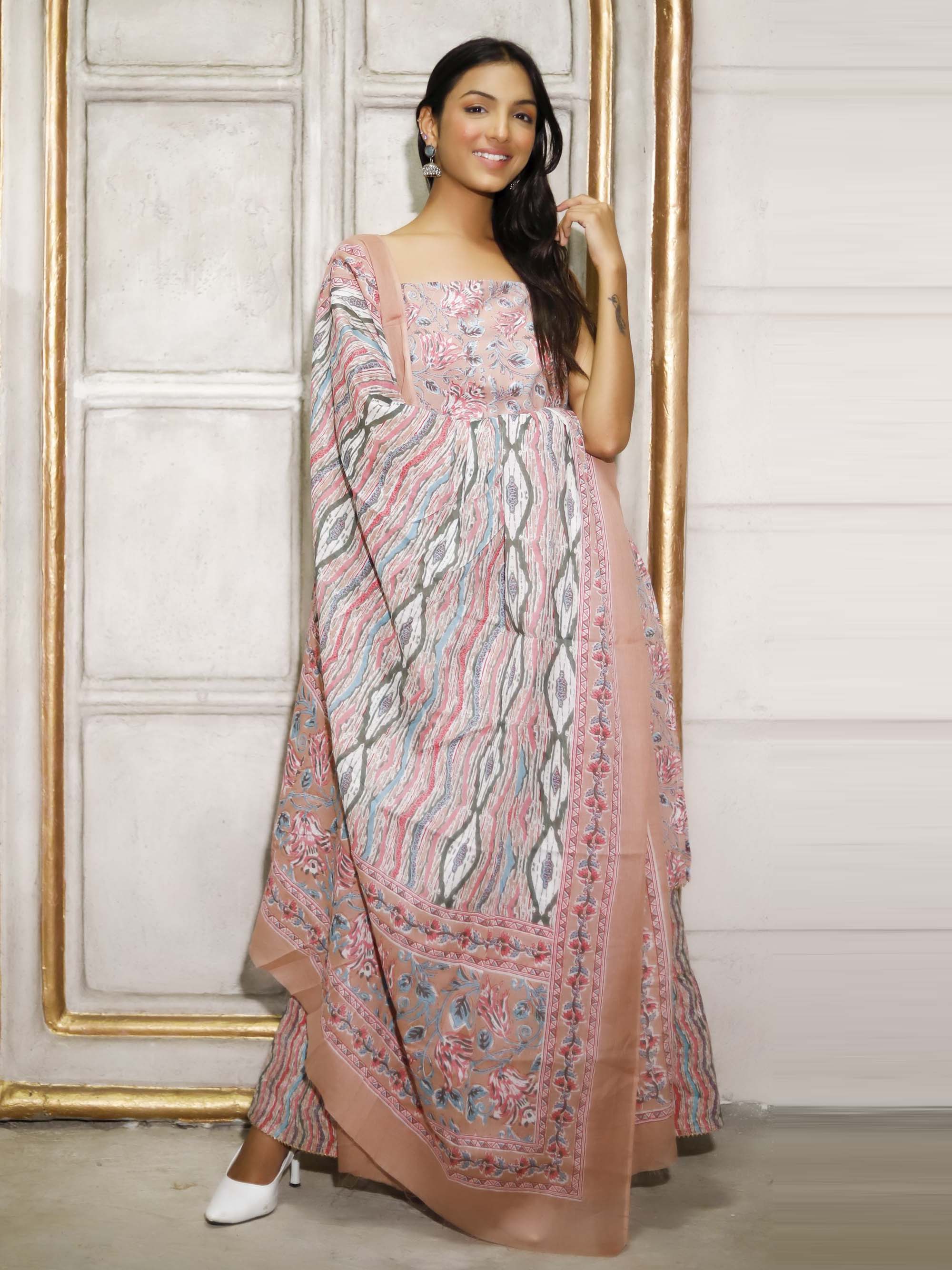Pink Cotton printed suit set