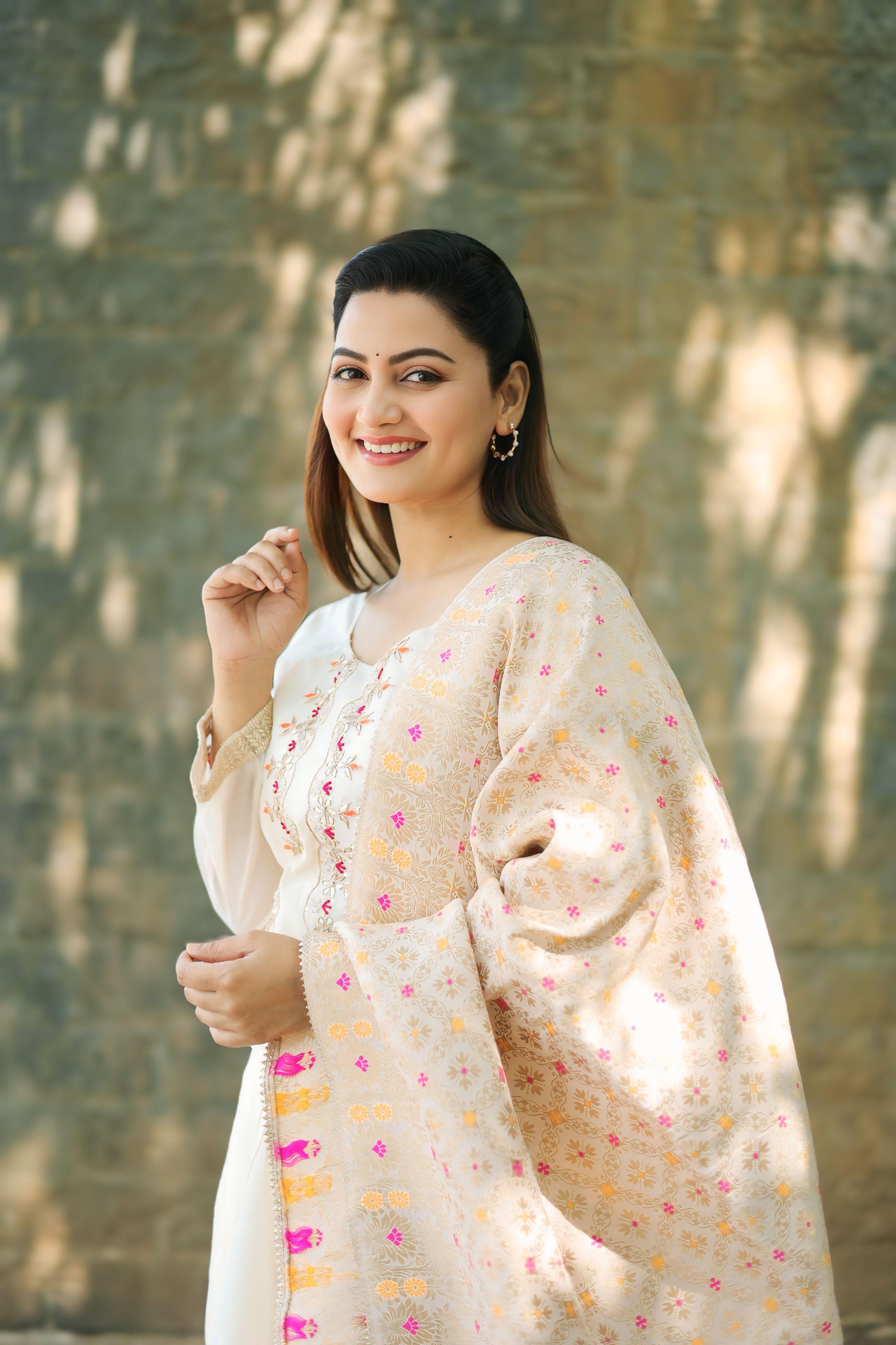 Off-White Chanderi Anarkali suit set